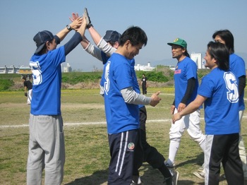 hitouch.jpg