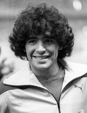 maradona_b.jpg