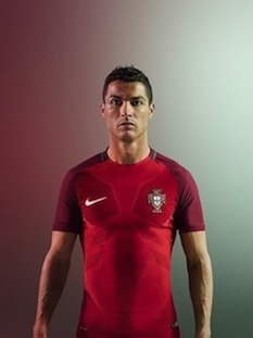 151213_NIKE_LIBERTY_CRISTIANO_RONALDO_PORTRAITS_005_STRAIGHT_lowres_original